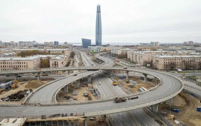 "Лахта Центр" подключат к петербургским дорогам за 3,6 млрд руб.